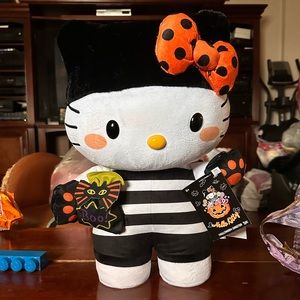 HELLO KITTY CVS HALLOWEEN GREETER